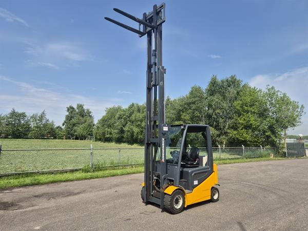 Grote foto jungheinrich efg 430k 3 ton mast 3f470 2967 uur. agrarisch heftrucks