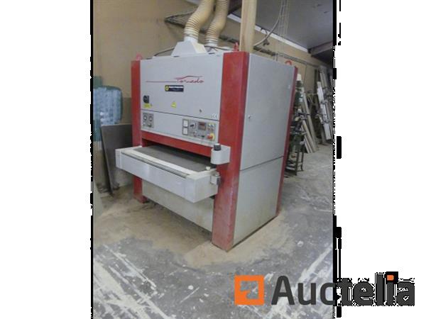 Grote foto tornado buldog 1100 rc 2 riem schuurmachine doe het zelf en verbouw ijzerwaren en bevestigingsmiddelen