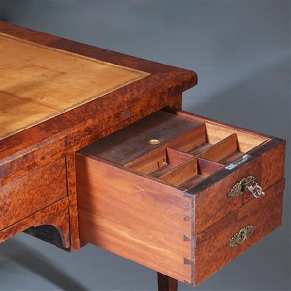 Grote foto chique napoleon iii bureau plat ca 1870 thuyawortel en goud gestempeld leer no.283045 antiek en kunst overige in antiek gebruiksvoorwerpen