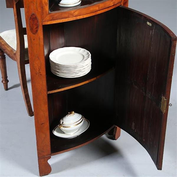 Grote foto kwart ronde of bow front hoekkast engeland ca 1790 fraai ingelegd no.283020 antiek en kunst stoelen en banken