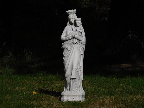 Grote foto prachtig mariabeeld kind super mooi vol stenen beeld. tuin en terras tuindecoratie