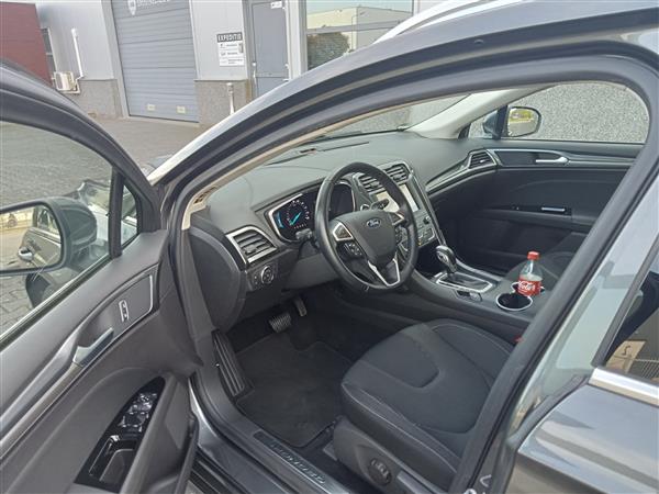 Grote foto ford mondeo 2.0 ecvt hev titanium 188pk 2019 auto ford