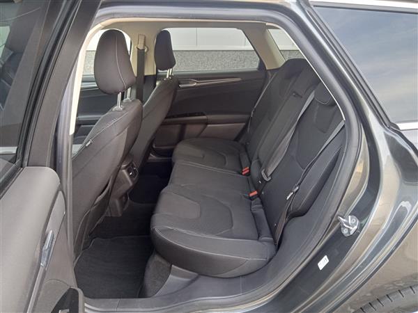 Grote foto ford mondeo 2.0 ecvt hev titanium 188pk 2019 auto ford