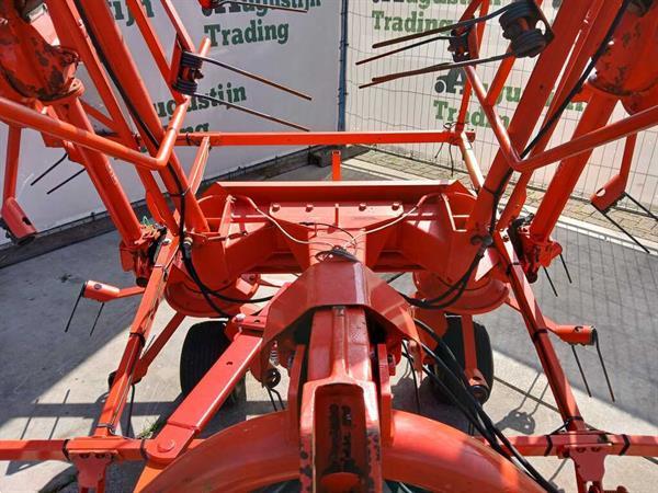 Grote foto kuhn hooischudder agrarisch harken