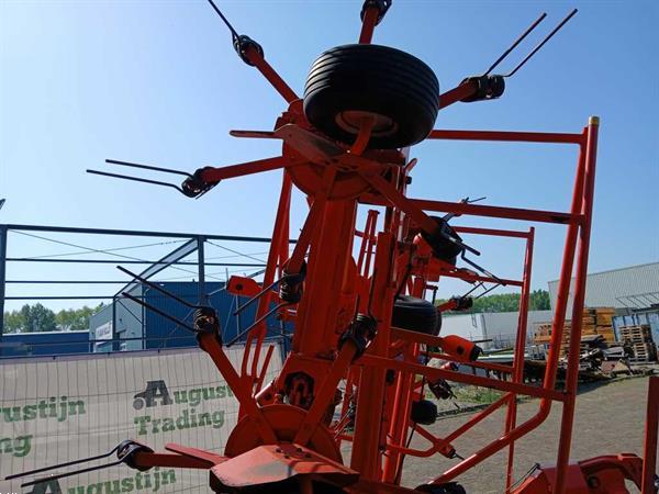 Grote foto kuhn hooischudder agrarisch harken