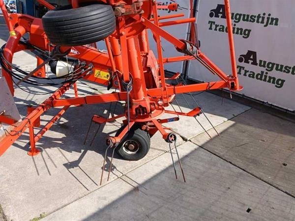 Grote foto kuhn hooischudder agrarisch harken