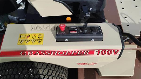 Grote foto promotie grasshopper 100v zeroturn 24 pk maaier 1.22 maaidek achteruitworp nieuw tuin en terras zitmaaiers