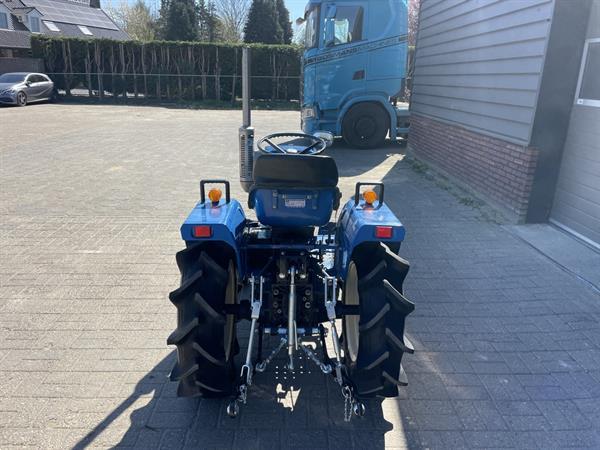 Grote foto iseki tu1500 2wd 18 pk minitractor agrarisch tractoren
