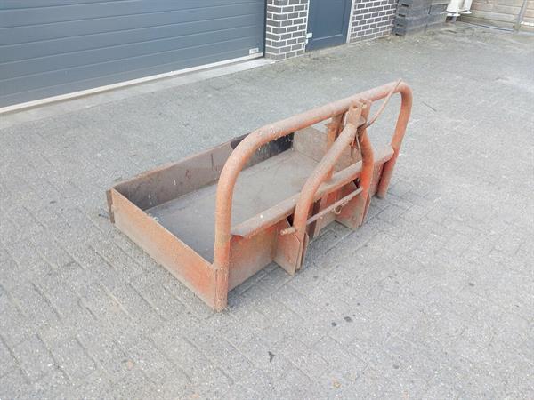 Grote foto grondbak 150 cm breed agrarisch algemeen