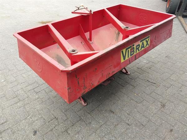 Grote foto pz vibrax kustmeststrooier agrarisch kunstmestrooiers