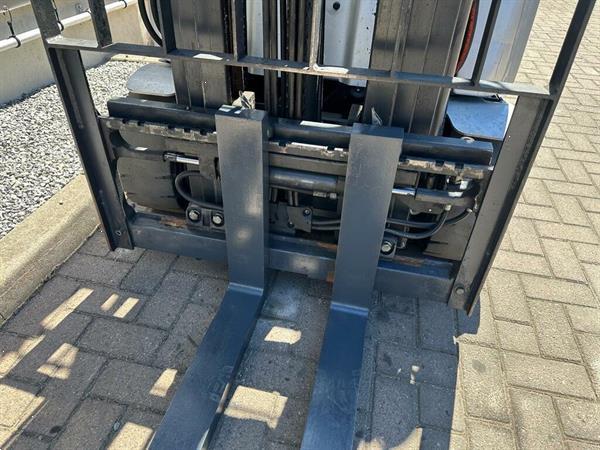 Grote foto vs 22182 elektrische triplex heftruck still rx20 20 bj2013 sideshift agrarisch heftrucks