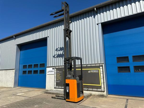 Grote foto vs 22188 elektrische triplex sta stapelaar sv16 freelift 5.400mm doe het zelf en verbouw hefwerktuigen