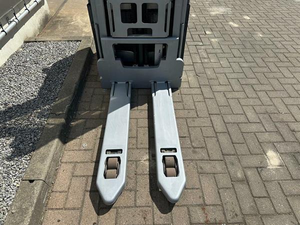 Grote foto vs 22190 elektrische stapelaar still 2844mm bj2018 initiele lfit doe het zelf en verbouw hefwerktuigen