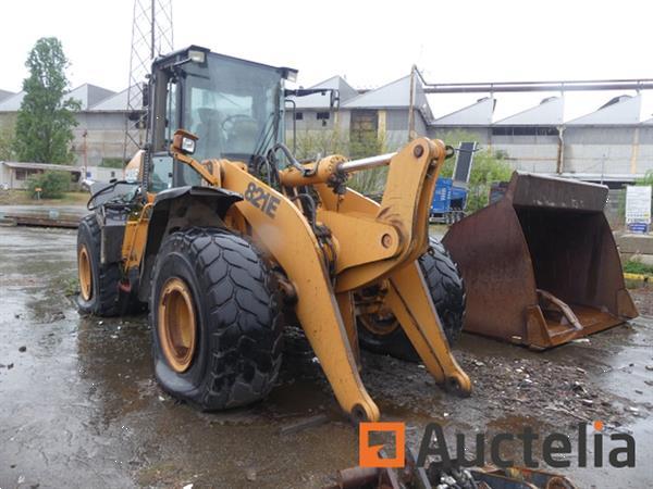 Grote foto gelede wiellader te herstellen case 821e agrarisch shovels