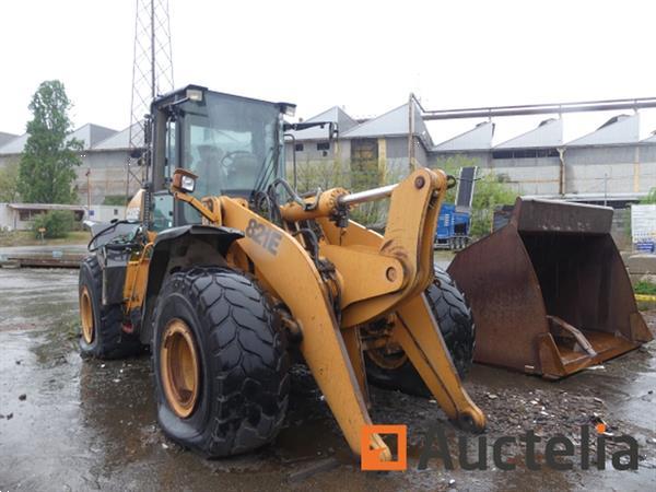 Grote foto gelede wiellader te herstellen case 821e agrarisch shovels