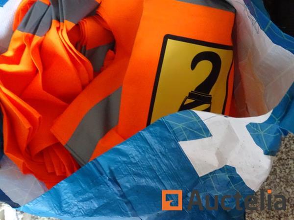Grote foto diverse apparatuur zie detail doe het zelf en verbouw onderdelen en accessoires