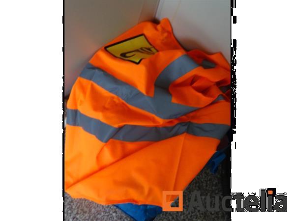 Grote foto diverse apparatuur zie detail doe het zelf en verbouw onderdelen en accessoires