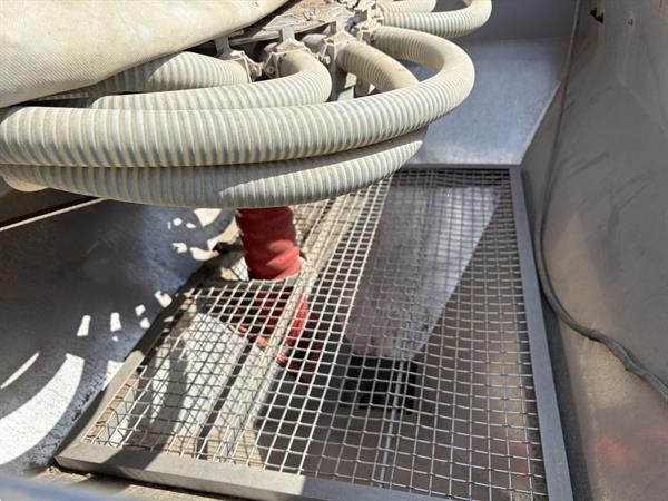 Grote foto swincosem rijenstrooier 18 rijen agrarisch kunstmestrooiers