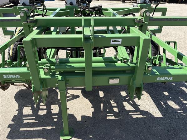 Grote foto basrijs granulaatsrooier 6 rijen agrarisch mestpompen