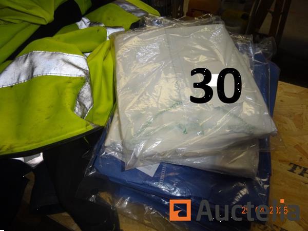 Grote foto 1 set t shirts en kleding met de naam van het failliete bedrijf doe het zelf en verbouw ijzerwaren en bevestigingsmiddelen