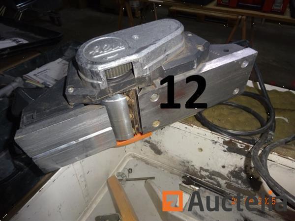 Grote foto 1 elektrische schaafmachine van het merk elu doe het zelf en verbouw ijzerwaren en bevestigingsmiddelen