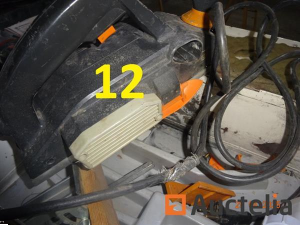 Grote foto 1 elektrische schaafmachine van het merk elu doe het zelf en verbouw ijzerwaren en bevestigingsmiddelen