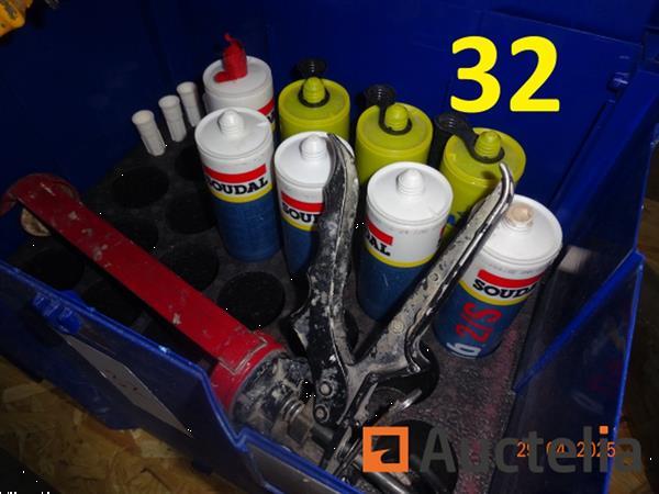Grote foto de set bevindt zich op 5m schragen inclusief sifon kraan toiletbord diverse pvc ellebogen 1 stof doe het zelf en verbouw ijzerwaren en bevestigingsmiddelen