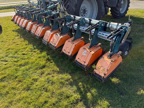 Grote foto comeb flapi 600 12 rijen hydraulisch opvouwbaar agrarisch onkruidbestrijding