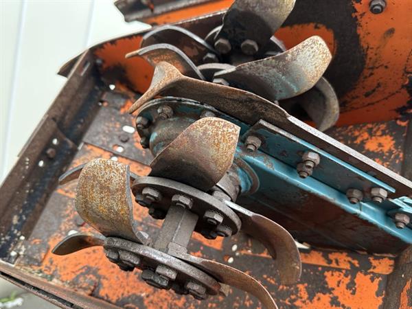 Grote foto comeb flapi 600 12 rijen hydraulisch opvouwbaar agrarisch onkruidbestrijding
