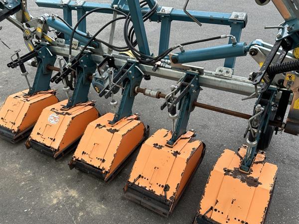 Grote foto comeb flapi 600 12 rijen hydraulisch opvouwbaar agrarisch onkruidbestrijding