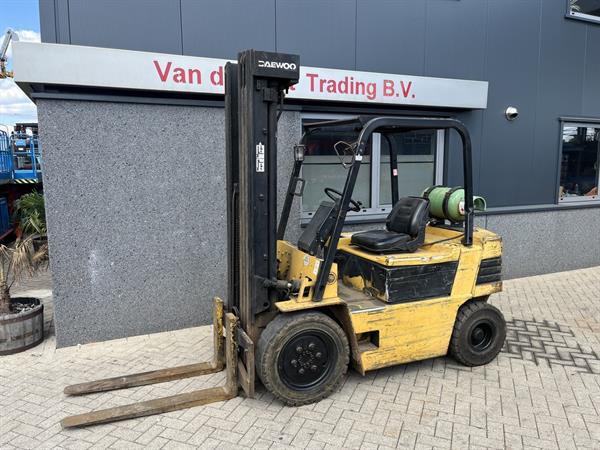 Grote foto heftruck daewoo g25s 2 triplo550 freelift 3e functie lpg agrarisch heftrucks