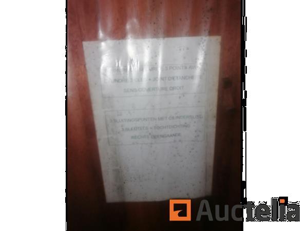 Grote foto houten buitendeur doe het zelf en verbouw ijzerwaren en bevestigingsmiddelen