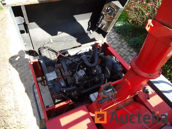 Grote foto bugnot bv 12 taks versnipperaar composter agrarisch algemeen
