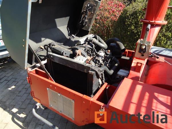 Grote foto bugnot bv 12 taks versnipperaar composter agrarisch algemeen