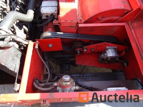 Grote foto bugnot bv 12 taks versnipperaar composter agrarisch algemeen