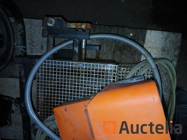 Grote foto tekna 0 100t snij en stempelpersen tk280rc17 doe het zelf en verbouw ijzerwaren en bevestigingsmiddelen