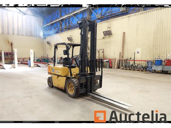 Grote foto caterpillar vc60d vorkheftruck agrarisch heftrucks