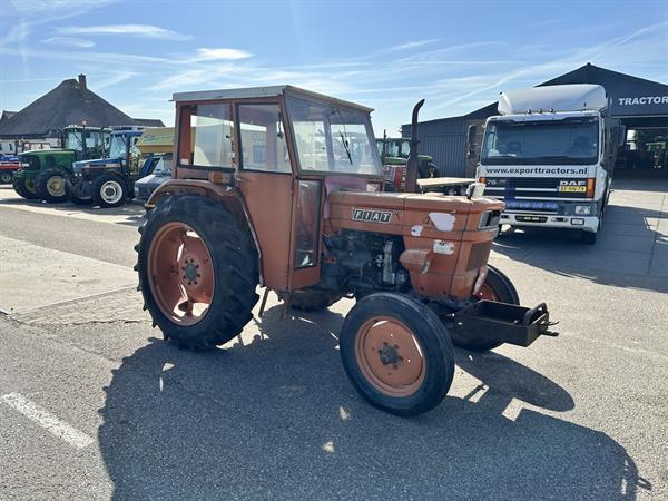 Grote foto fiat 480 agrarisch tractoren