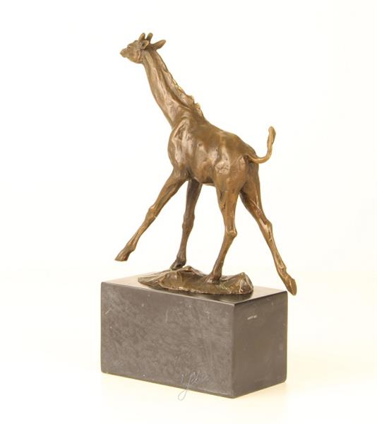 Grote foto een bronzen beeld sculptuur van een giraffe tuin en terras tuindecoratie