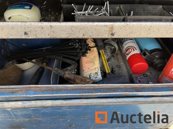 Grote foto matador gereedschapswagen met inhoud doe het zelf en verbouw onderdelen en accessoires