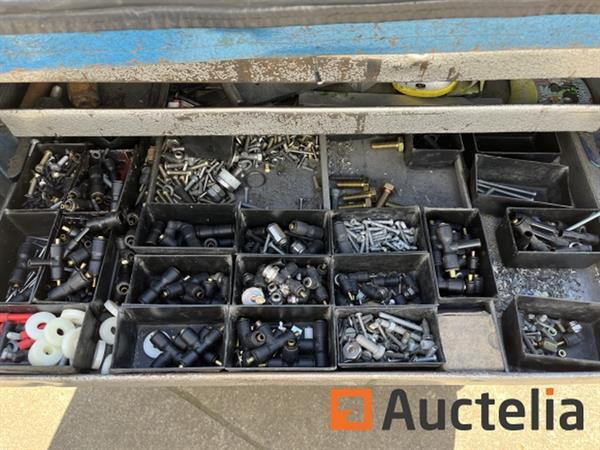 Grote foto matador gereedschapswagen met inhoud doe het zelf en verbouw onderdelen en accessoires