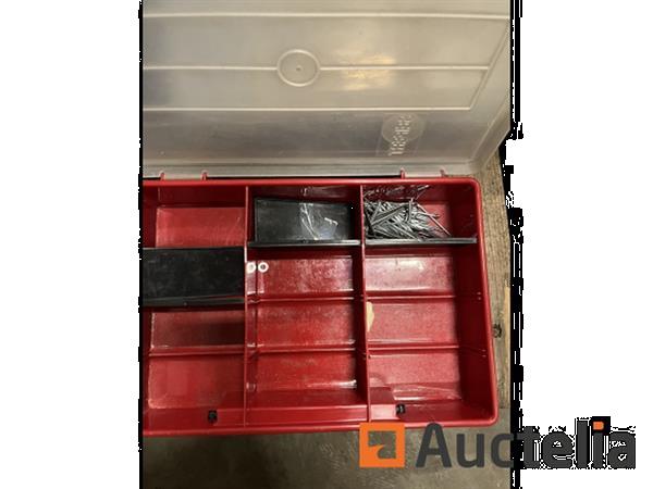 Grote foto partij assortimentskoffers deels gevuld doe het zelf en verbouw onderdelen en accessoires