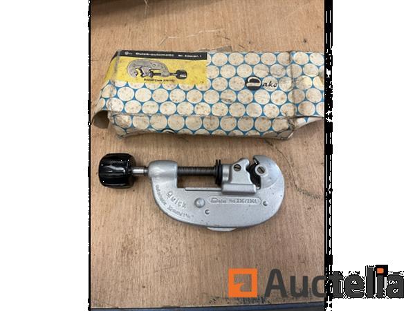 Grote foto dako quick automatic 230 pijpensnijder 32mm doe het zelf en verbouw ijzerwaren en bevestigingsmiddelen