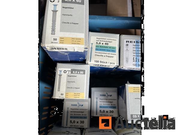 Grote foto partij riesser slagpluggen zonder bak doe het zelf en verbouw ijzerwaren en bevestigingsmiddelen