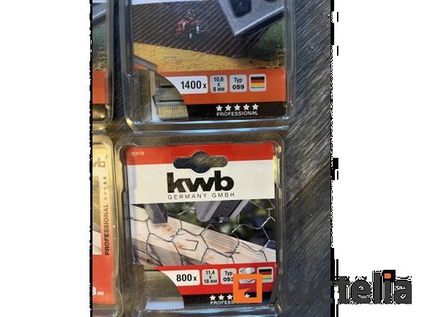 Grote foto partij kwb nieten doe het zelf en verbouw ijzerwaren en bevestigingsmiddelen