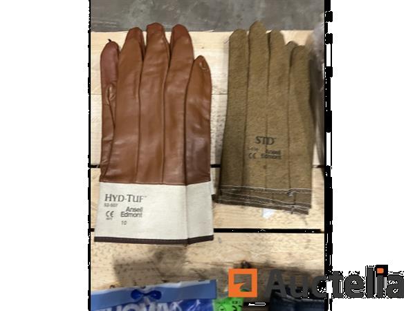 Grote foto partij werkhandschoenen o.a. ansell doe het zelf en verbouw ijzerwaren en bevestigingsmiddelen