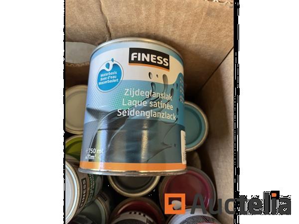 Grote foto 52 blikken finess lak beits etc doe het zelf en verbouw ijzerwaren en bevestigingsmiddelen
