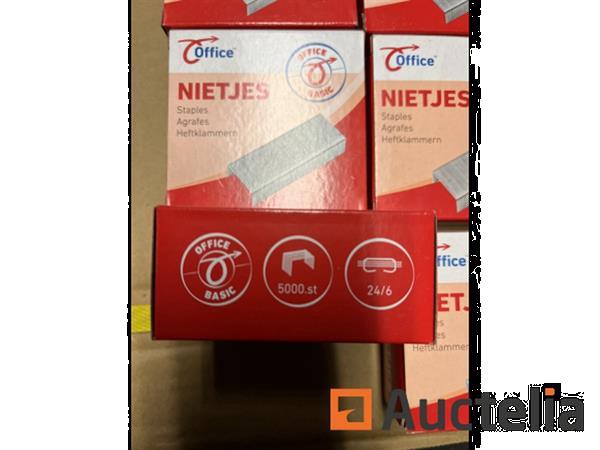 Grote foto 10 dozen a 5000 nietjes 24 6 doe het zelf en verbouw ijzerwaren en bevestigingsmiddelen