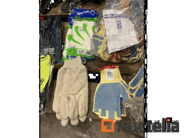 Grote foto partij werkhandschoenen o.a. ansell en marigold doe het zelf en verbouw ijzerwaren en bevestigingsmiddelen