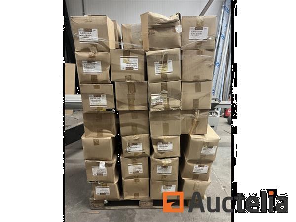 Grote foto grote partij vuilniszak sluiters zonder pallet doe het zelf en verbouw ijzerwaren en bevestigingsmiddelen